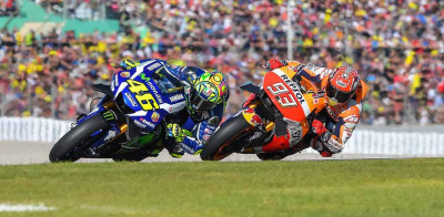 Waduh, Rossi dan Marquez Dituduh Juara Settingan thumbnail